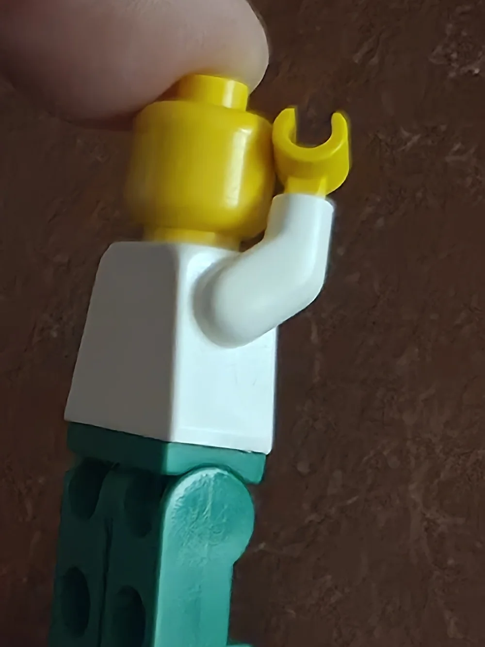 Lego - Minifigures - Octan White Logo  Green Legs Red Cap- oct012